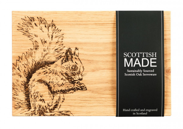 Servier- & Schneidebrett Eichhörnchen | Scottish Made für Selbrae House
