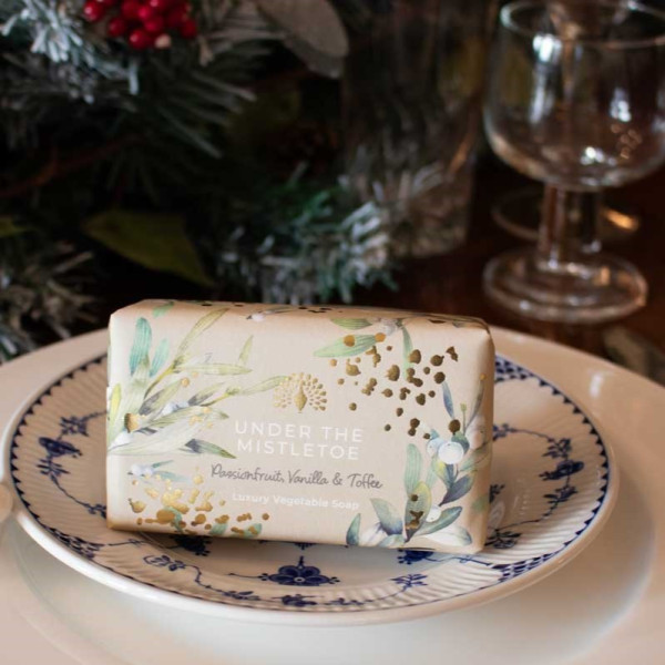 Christmas Tidings | Under the Mistletoe | The English Soap Company