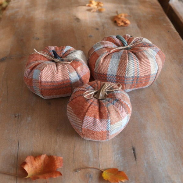 Stoffkürbis | Balmoral-Karos | von Moose & Co. | aus Wales