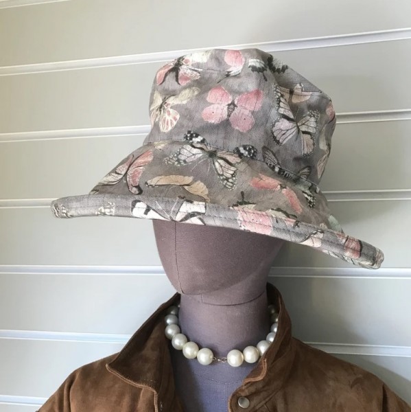 Bradley's Sonnenhut aus Leinen