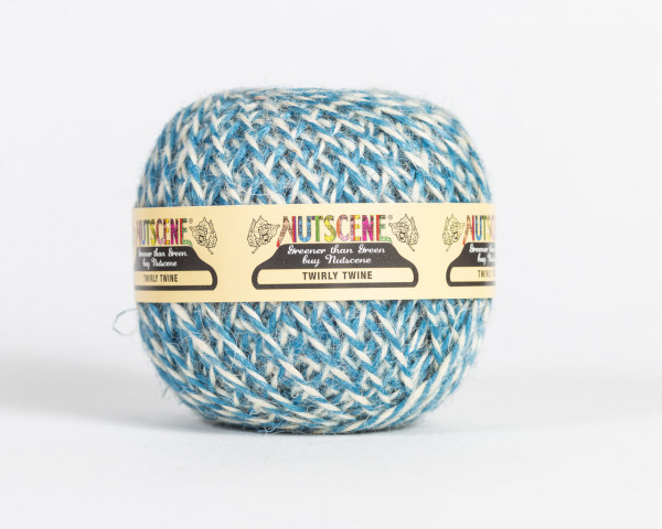 Nutscene Twirly Twines | Jute-Ball 75m | Blau-Weiß