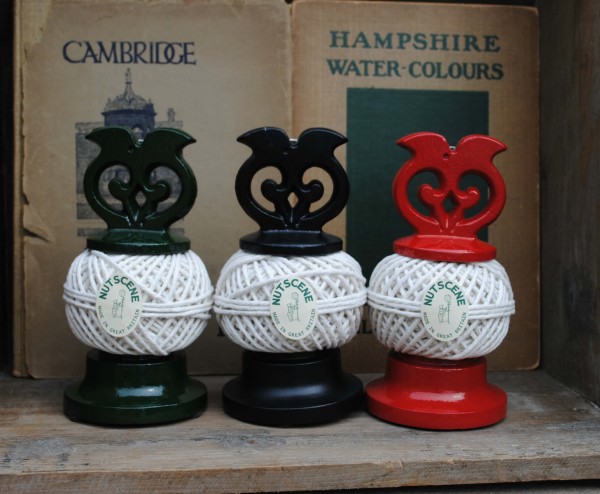 Schnurhalter Eule - drei Farben | grün, schwarz, rot