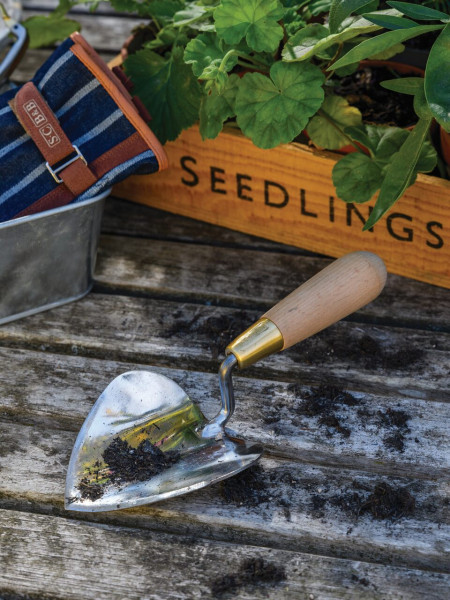 Herzförmige Gartenschaufel, Design Sophie Conran für Burgon & Ball