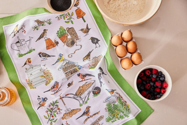 Ulster Weavers GardenBirds Tea Towel