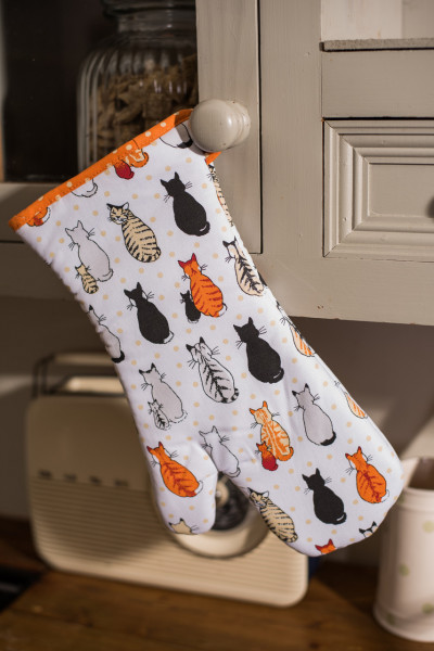 Ofenhandschuh 'Cats in Waiting'
