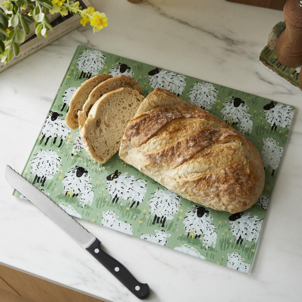 Küchen-Glasplatte | von Ulster Weavers | Design Flauschige Schafe