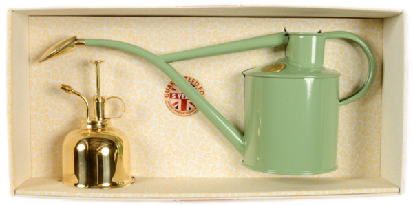 Haws | Geschenkset | Zimmergießkanne Sage & Feinzerstäuber Messing