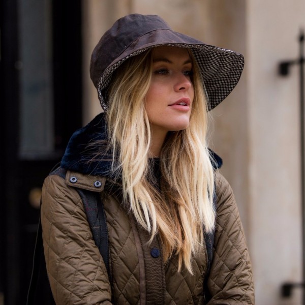 Bradley's Gewachster Heritage Hut, braun