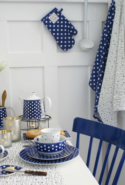 Punkte-Serie, dunkelblau